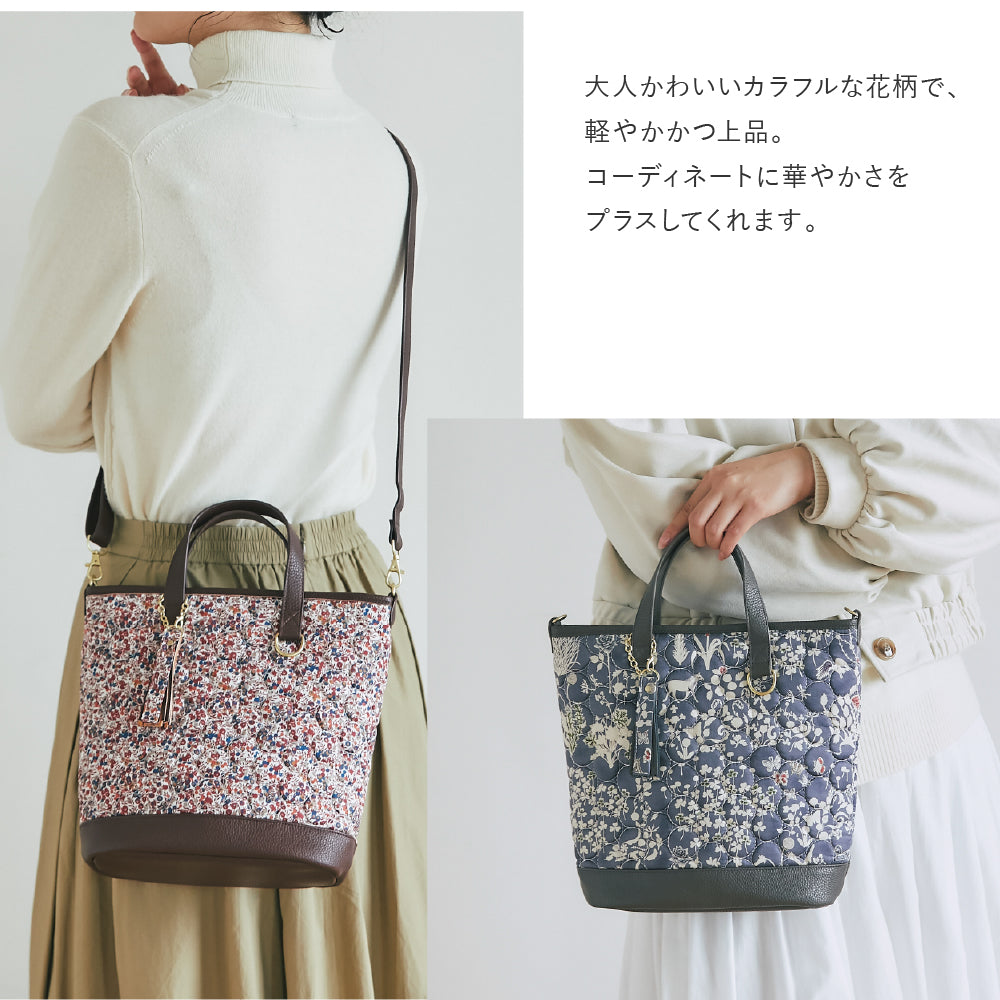 タッセル付きキルティングショルダーバッグ WildFlowers　アイボリー