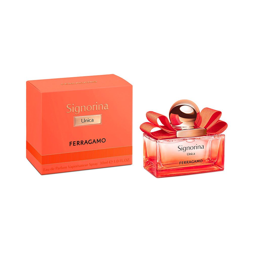 シニョリーナ ウニカ オーデパルファム　30mL